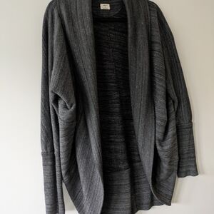 Aritzia Wilfred Cocoon Cardigan